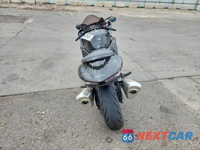 Czwarte zdjęcie samochodu z boku: 2025 SUZUKI GSX1300 RR VIN:JS1EJ11D7S7100014 - miniatura