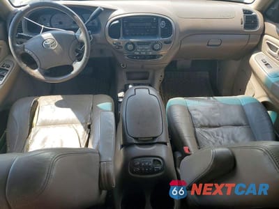 Zdjęcie 8 z 13 samochodu: 2004 TOYOTA SEQUOIA LIMITED VIN:5TDBT48A94S221135 - miniatura