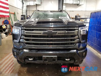 Piąte zdjęcie samochodu w środku: 2024 CHEVROLET SILVERADO K2500 HIGH COUNTRY VIN:1GC4YREY5RF180115 - miniatura
