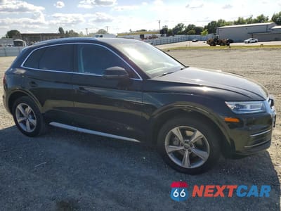 Czwarte zdjęcie samochodu z boku: 2020 AUDI Q5 PREMIUM VIN:WA1ANAFY1L2002366 - miniatura