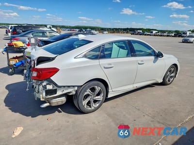 Trzecie zdjęcie samochodu z tyłu: 2018 HONDA ACCORD EX VIN:1HGCV1F44JA147675 - miniatura