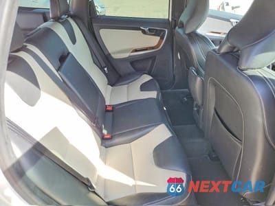Zdjęcie 11 z 13 samochodu: 2015 VOLVO XC60 T6 PLATINUM VIN:YV449MDM4F2629475 - miniatura