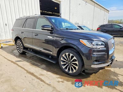 Czwarte zdjęcie samochodu z boku: 2026 LINCOLN NAVIGATOR RESERVE VIN:5LMJJ2LT3NEL01092 - miniatura