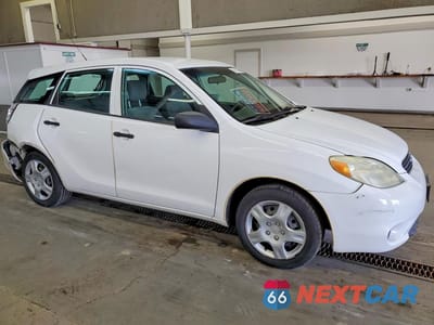 Czwarte zdjęcie samochodu z boku: 2005 TOYOTA COROLLA MATRIX XR VIN:2T1KR32E35C463224 - miniatura