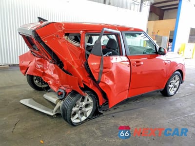 Trzecie zdjęcie samochodu z tyłu: 2025 KIA SOUL LX VIN:KNDJ23AU8S7258892 - miniatura