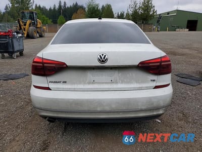 Zdjęcie 6 z 12 samochodu: 2018 VOLKSWAGEN PASSAT SE VIN:1VWBA7A39JC004598 - miniatura