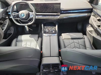 Zdjęcie 8 z 12 samochodu: 2024 BMW I5 EDRIVE 40 VIN:WBY33FK00RCR94177 - miniatura