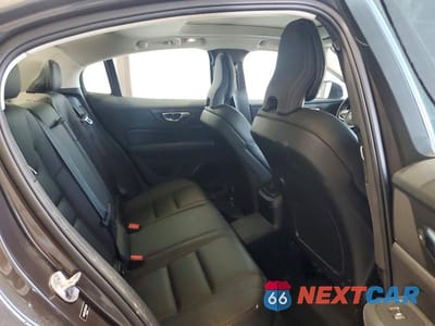 Zdjęcie 10 z 13 samochodu: 2023 VOLVO S60 PLUS VIN:7JRH60FL8PG234330 - miniatura