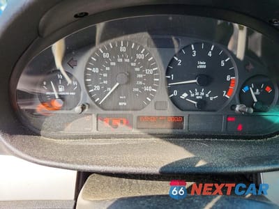 Zdjęcie 9 z 12 samochodu: 2002 BMW 325 I VIN:WBAEV334X2KL55592 - miniatura