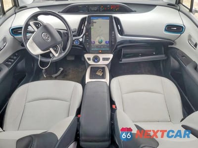 Zdjęcie 8 z 12 samochodu: 2017 TOYOTA PRIUS PRIME ADVANCED VIN:JTDKARFP5H3043046 - miniatura