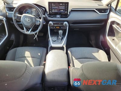 Zdjęcie 8 z 14 samochodu: 2020 TOYOTA RAV4 HYBRID XLE VIN:2T3RWRFV8LW062663 - miniatura