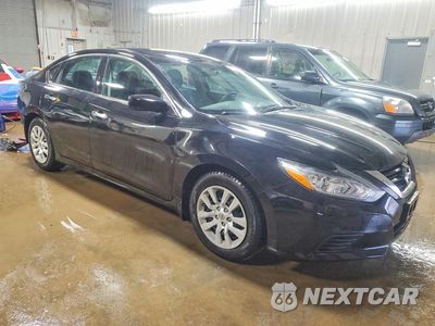 Czwarte zdjęcie samochodu z boku: 2018 NISSAN ALTIMA 2.5 S VIN:1N4AL3AP1JC231164 - miniatura
