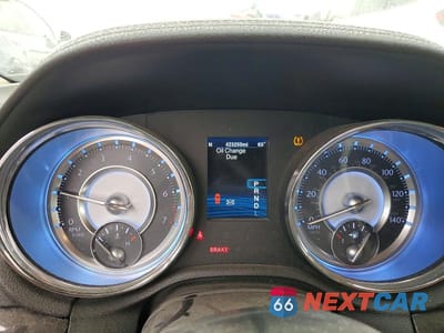 Zdjęcie 9 z 12 samochodu: 2013 CHRYSLER 300 VIN:2C3CCAAGXDH723110 - miniatura