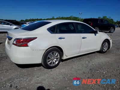 Trzecie zdjęcie samochodu z tyłu: 2015 NISSAN ALTIMA 2.5 S VIN:1N4AL3AP9FC243828 - miniatura