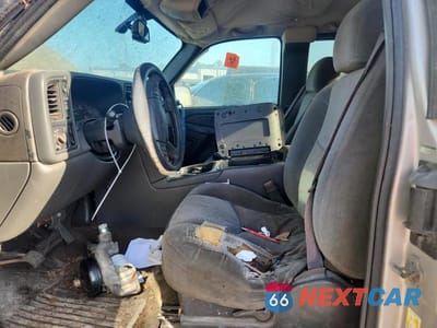 Zdjęcie 7 z 12 samochodu: 2007 GMC NEW SIERRA K1500 CLASSIC VIN:1GTEK19B17E171993 - miniatura