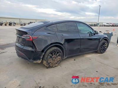 Trzecie zdjęcie samochodu z tyłu: 2022 TESLA MODEL Y VIN:7SAYGDEE9NA006303 - miniatura