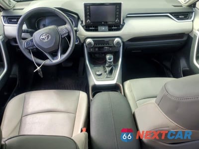 Zdjęcie 8 z 13 samochodu: 2020 TOYOTA RAV4 LIMITED VIN:JTMDWRFV9LD055986 - miniatura