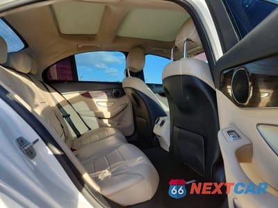 Zdjęcie 10 z 12 samochodu: 2016 MERCEDES-BENZ C 300 VIN:WDDWF4JB2GR140823 - miniatura