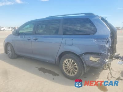 Drugie zdjęcie samochodu z przodu: 2016 TOYOTA SIENNA XLE 8-PASSENGER VIN:5TDYK3DC9GS760163 - miniatura