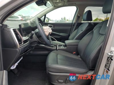 Zdjęcie 7 z 13 samochodu: 2025 KIA SORENTO EX VIN:5XYRH4JF2SG397864 - miniatura
