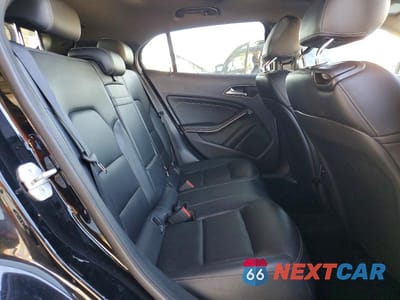 Zdjęcie 10 z 12 samochodu: 2016 MERCEDES-BENZ GLA 250 VIN:WDCTG4EB9GJ225669 - miniatura