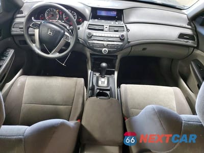 Zdjęcie 8 z 12 samochodu: 2010 HONDA ACCORD LXP VIN:1HGCP2F41AA039790 - miniatura