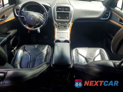 Zdjęcie 8 z 12 samochodu: 2017 LINCOLN MKX RESERVE VIN:2LMPJ8LR7HBL52667 - miniatura