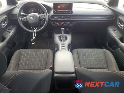 Zdjęcie 8 z 13 samochodu: 2024 HONDA HR-V SPORT VIN:3CZRZ2H55RM734775 - miniatura