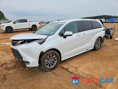 2022 TOYOTA SIENNA XLE 5TDYSKFC3NS062183 - główne zdjęcie licytacji z USA - miniatura