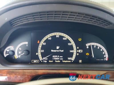 Zdjęcie 9 z 12 samochodu: 2012 MERCEDES-BENZ S 550 VIN:WDDNG7DB7CA436127 - miniatura