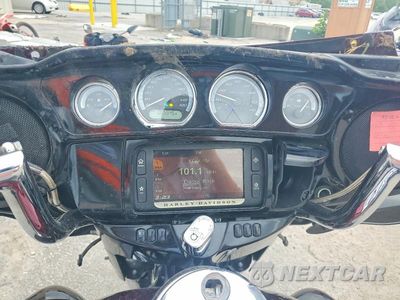 Zdjęcie 7 z 9 samochodu: 2014 HARLEY-DAVIDSON FLHTK ELECTRA GLIDE ULTRA LIMITED VIN:1HD1KEL16EB657895 - miniatura