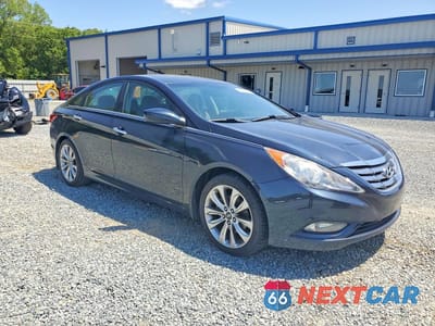 Czwarte zdjęcie samochodu z boku: 2011 HYUNDAI SONATA SE 2.0T VIN:5NPEC4AB8BH189331 - miniatura