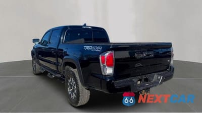 Trzecie zdjęcie samochodu z tyłu: 2023 TOYOTA TACOMA TRD OFF-ROAD VIN:3TMDZ5BN9PM149379 - miniatura