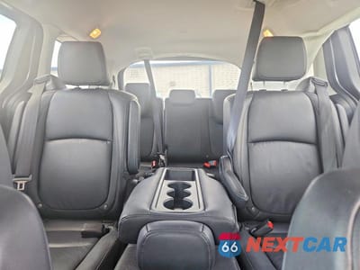 Zdjęcie 10 z 13 samochodu: 2025 HONDA ODYSSEY EXL VIN:5FNRL6H65SB080586 - miniatura