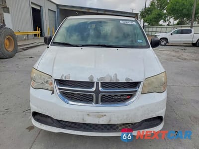 Piąte zdjęcie samochodu w środku: 2016 DODGE GRAND CARAVAN SE VIN:2C4RDGBG4GR204315 - miniatura