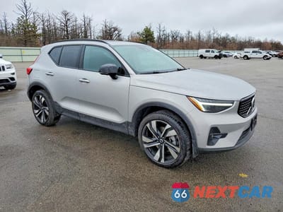 Czwarte zdjęcie samochodu z boku: 2025 VOLVO XC40 ULTRA VIN:YV4L12UM7S2517531 - miniatura