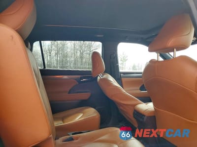 Zdjęcie 11 z 13 samochodu: 2020 TOYOTA HIGHLANDER HYBRID PLATINUM VIN:5TDEBRCH3LS002087 - miniatura