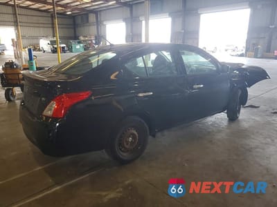 Trzecie zdjęcie samochodu z tyłu: 2018 NISSAN VERSA SV VIN:3N1CN7AP1JL884394 - miniatura