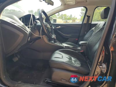 Zdjęcie 7 z 12 samochodu: 2016 FORD FOCUS SE VIN:1FADP3K25GL318210 - miniatura