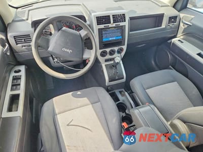 Zdjęcie 8 z 13 samochodu: 2008 JEEP PATRIOT SPORT VIN:1J8FT28WX8D522010 - miniatura