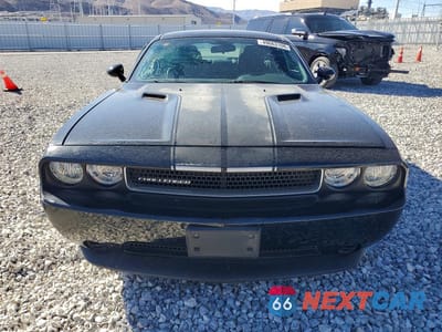 Piąte zdjęcie samochodu w środku: 2014 DODGE CHALLENGER SXT VIN:2C3CDYAG5EH214694 - miniatura