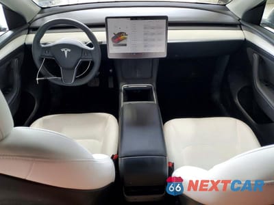 Zdjęcie 8 z 12 samochodu: 2025 TESLA MODEL Y VIN:7SAYGAEEXSF233741 - miniatura