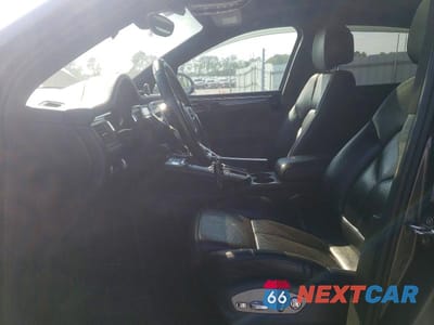 Zdjęcie 7 z 13 samochodu: 2015 PORSCHE MACAN S VIN:WP1AB2A53FLB54843 - miniatura