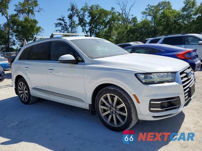 Czwarte zdjęcie samochodu z boku: 2018 AUDI Q7 PREMIUM PLUS VIN:WA1LAAF76JD019600 - miniatura