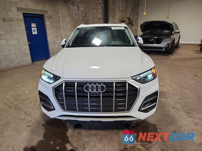 Piąte zdjęcie samochodu w środku: 2021 AUDI Q5 PREMIUM PLUS VIN:WA1BAAFY2M2002135 - miniatura
