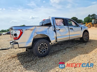 Trzecie zdjęcie samochodu z tyłu: 2023 FORD F150 SUPERCREW VIN:1FTFW1E58PFB77258 - miniatura
