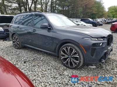 Czwarte zdjęcie samochodu z boku: 2025 BMW X7 M60I VIN:5UX33EM02S9X33188 - miniatura