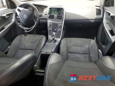 Zdjęcie 8 z 13 samochodu: 2016 VOLVO XC60 T5 VIN:YV440MDJ9G2867002 - miniatura
