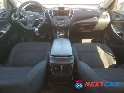 Zdjęcie 8 z 12 samochodu: 2021 CHEVROLET MALIBU LT VIN:1G1ZD5ST4MF034521 - miniatura