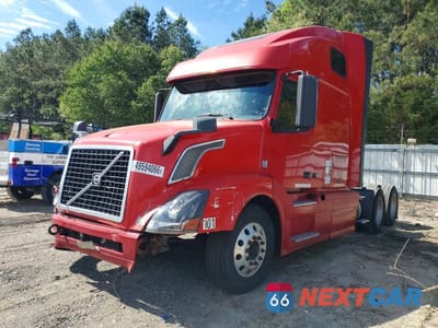 Drugie zdjęcie samochodu z przodu: 2012 VOLVO VNL SEMI TRUCK VIN:4V4NC9EH8CN550333 - miniatura